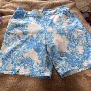 Lilly Pulitzer Luxletic 9” Bettina Shorts, Size 12. EUC
